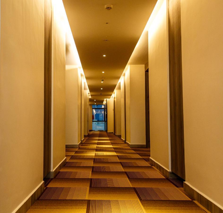 Hotel Galore Inn マイソール エクステリア 写真